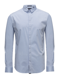 Halv pris på klassisk skjorte fra Superdry